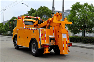 信州区高速路拖车费